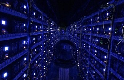 State-of-the-art mining farm with AI energy optimization